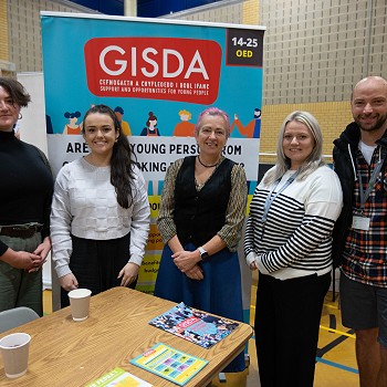 Meddwl Ymlaen Barnardo's/Gisda/Liz Saville Roberts