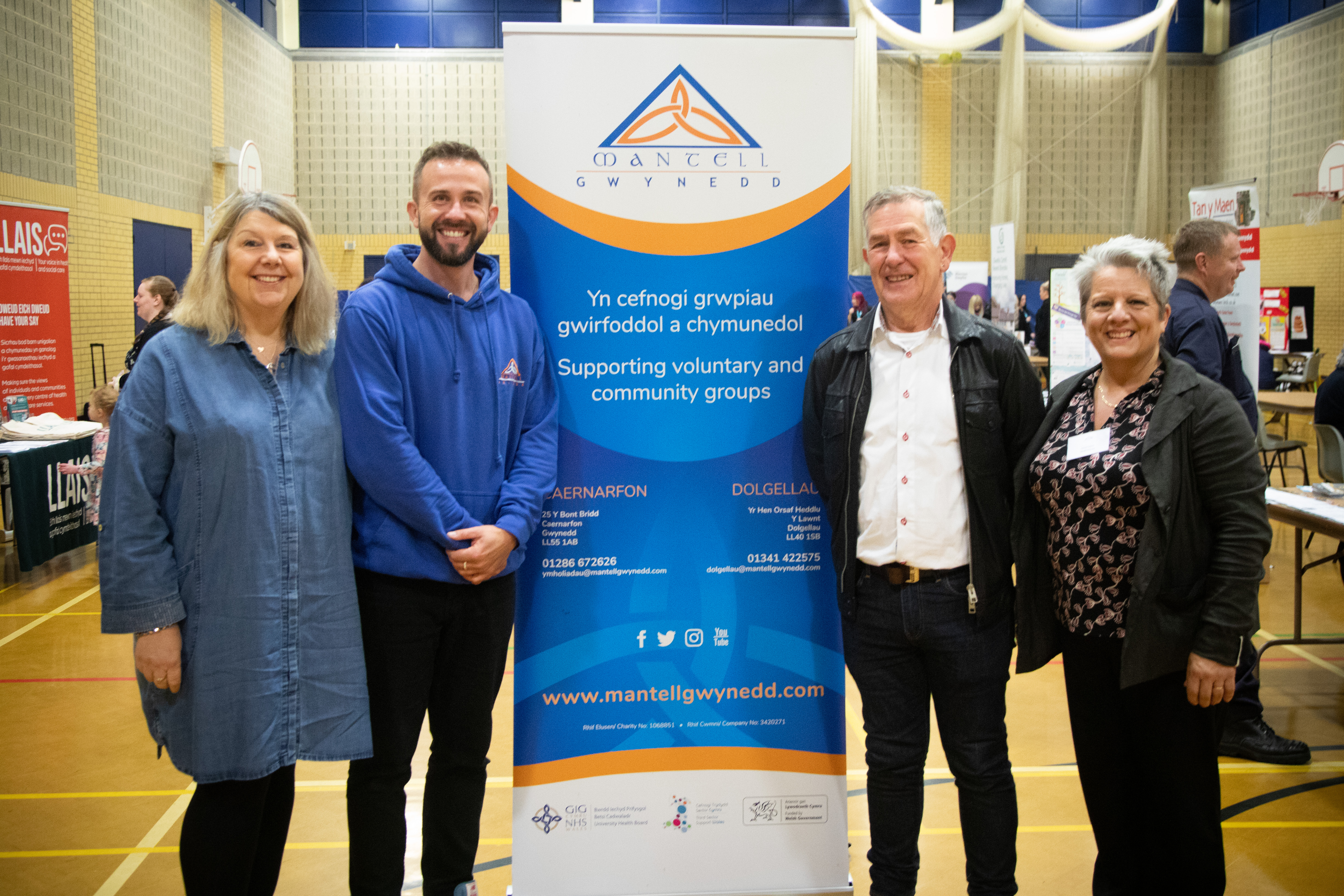 Staff Mantell a Maer Dolgellau yn agor Digwyddiad Iechyd Da 2023